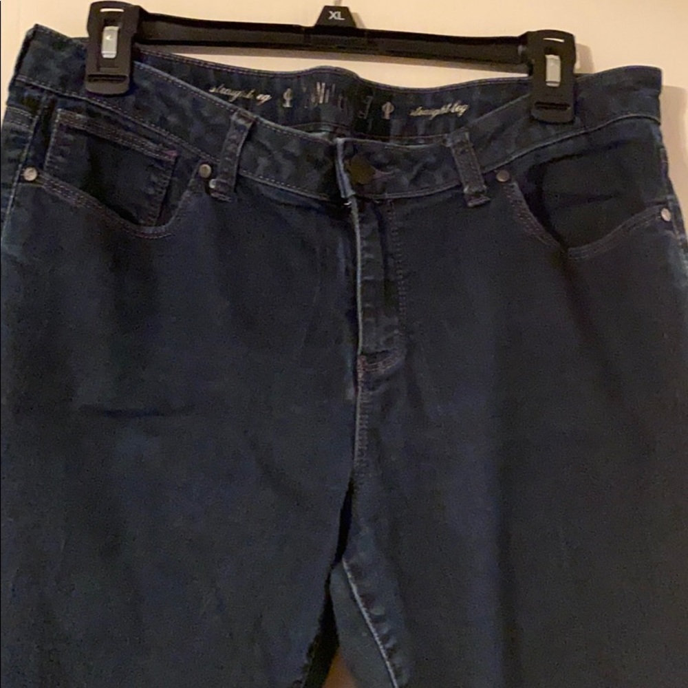 Jennifer Lopez straight leg jeans